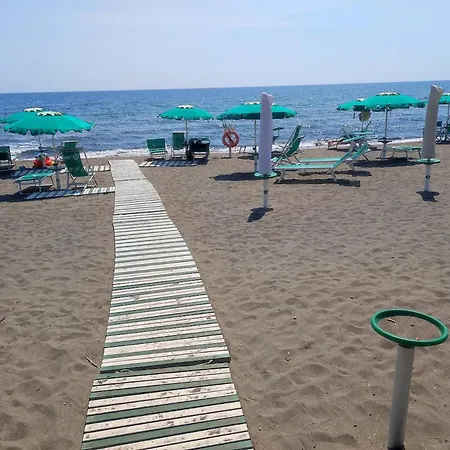 With Garden And Private Equipped